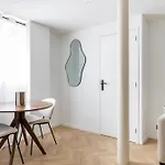Appartement De Charme Au Coeur Du 18Eme