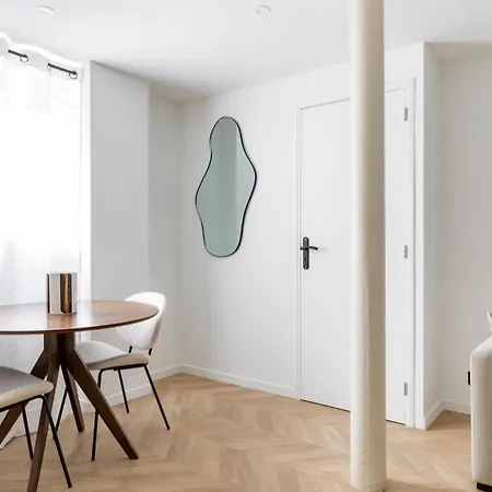 De Charme Au Coeur Du 18eme * Parigi